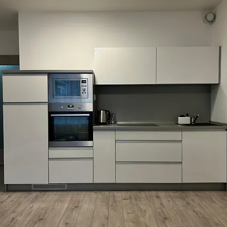 Ar Radnica House Apartmán *